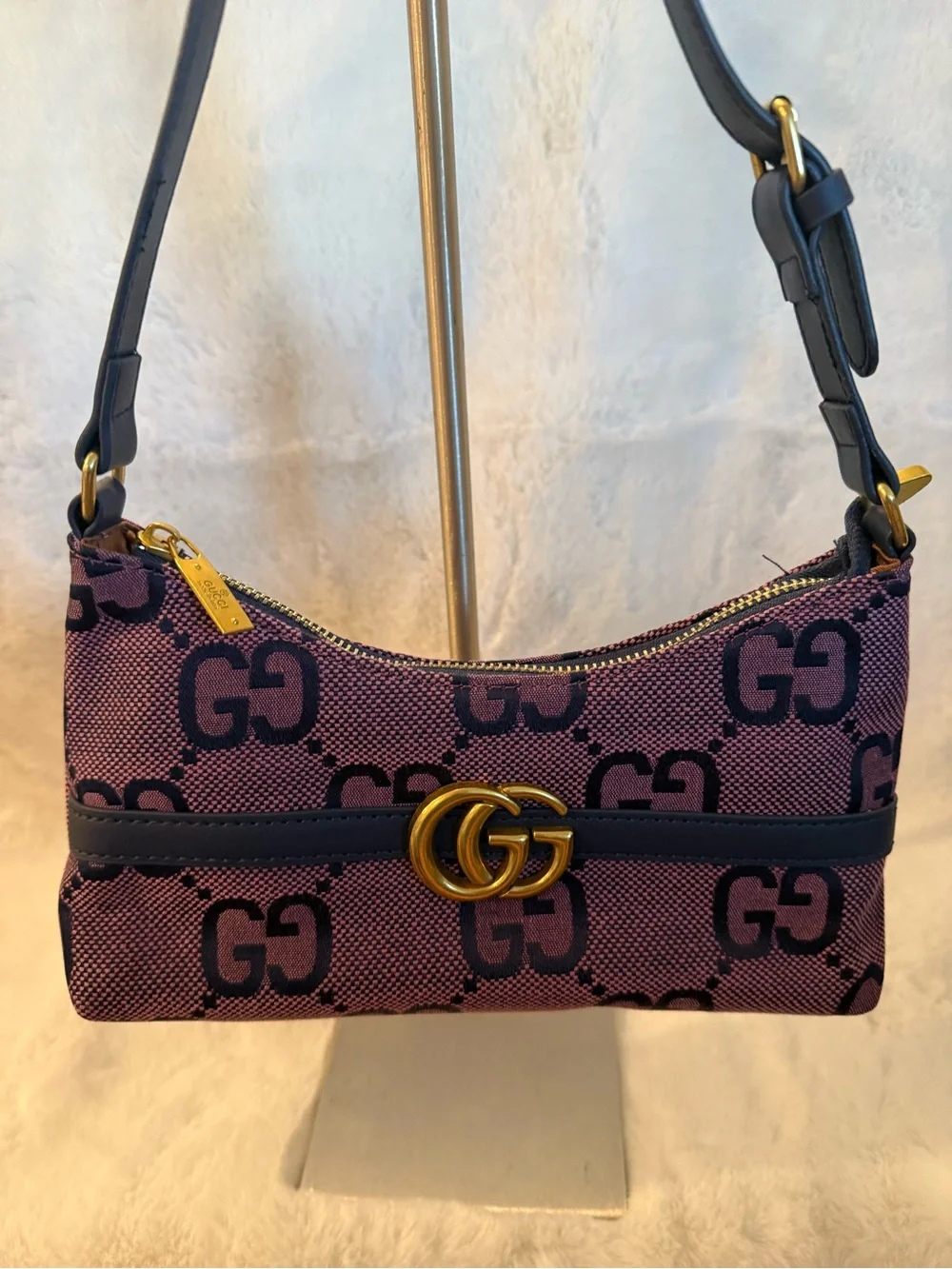 NWOT Source Unknown Purple Canvas Shoulder Bag with Navy Trim & Gold Hardware